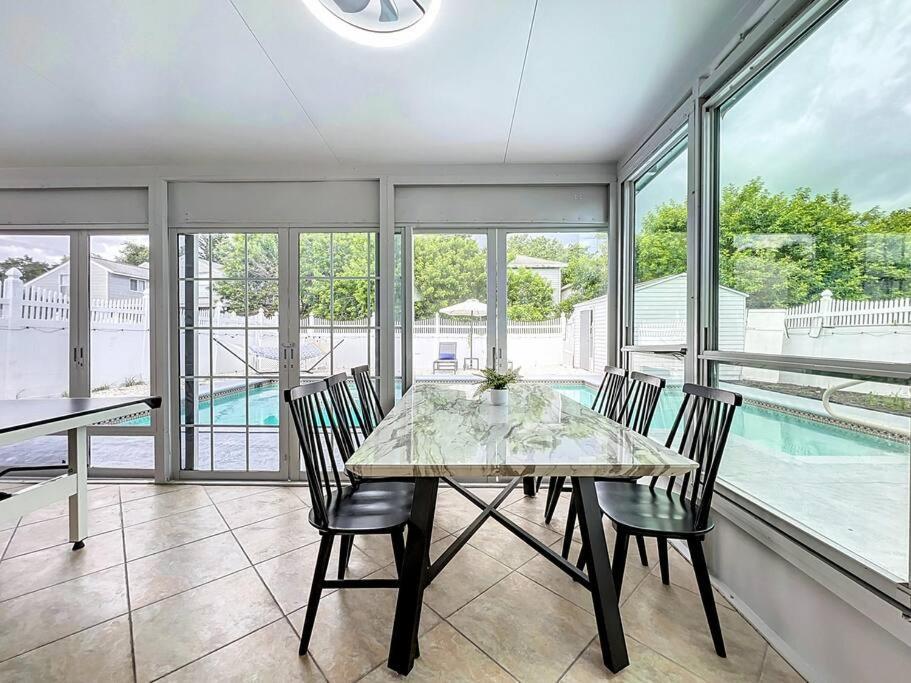 Poolside Paradise Near Siesta Key Beach Sarasota Exterior photo